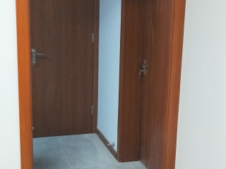 成品门及墙纸铺贴