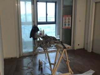 实木复合地板铺设
