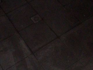 地砖铺贴及地面找平施作