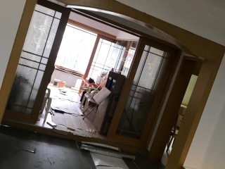 成品门及墙纸铺贴
