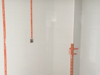 厨房、卫生间墙砖施作