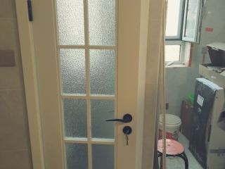成品门及墙纸铺贴