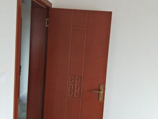 成品门及墙纸铺贴
