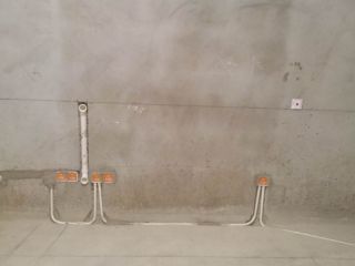强、弱电布管，穿线施作