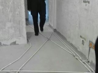 水、电管开槽施工