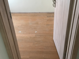 实木复合地板铺设