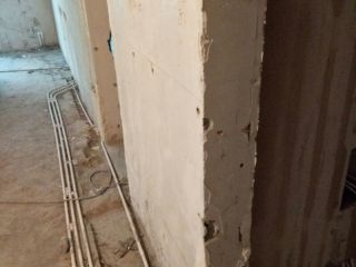 水、电管开槽施作