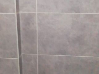 厨房、卫生间墙砖施作