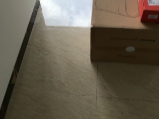 地砖铺贴及地面找平施作