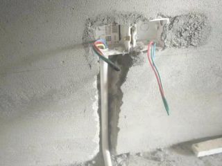 水、电管开槽施作