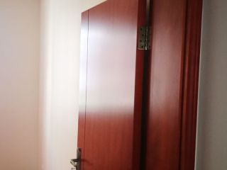 成品门及墙纸铺贴