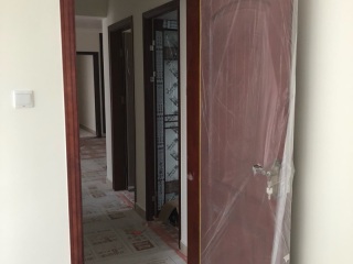 成品门及墙纸铺贴