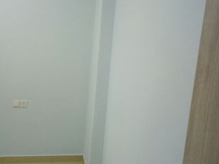 墙、顶面乳胶漆及墙纸铺贴