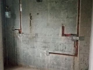 水、电管开槽施作