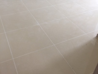 实木复合地板铺设