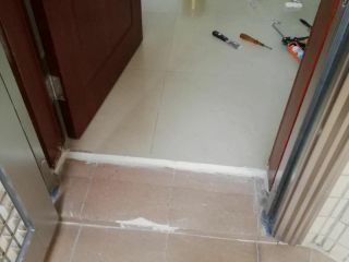 成品门及墙纸铺贴