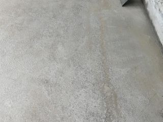 地砖铺贴及地面找平施作