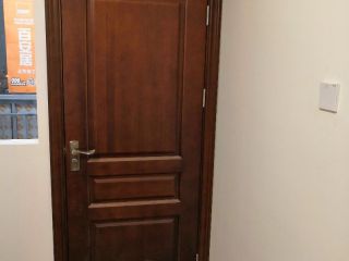 成品门及墙纸铺贴