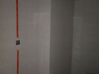 厨房、卫生间墙砖施作