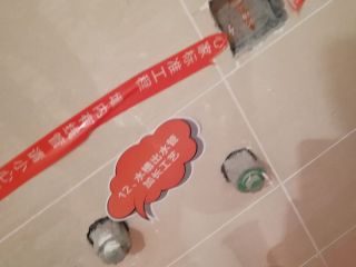 厨房、卫生间墙砖施作