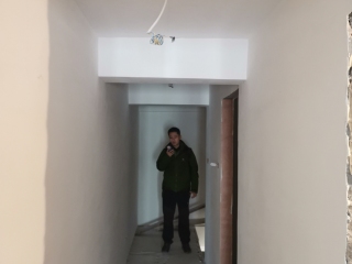 墙、顶面腻子批嵌