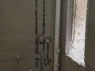 水、电管开槽施工