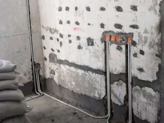 水、电管开槽施作