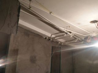 水、电管开槽施作