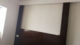 现场背景墙及隔墙施作