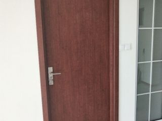 套装门、踢脚线安装