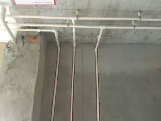 强、弱电路穿线施作
