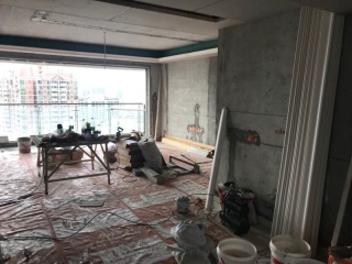 地砖铺贴及地面找平施作
