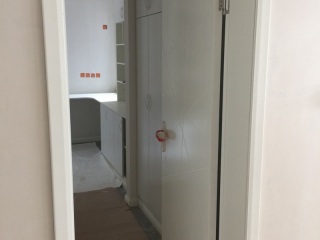 成品门及墙纸铺贴