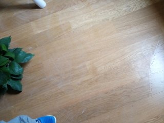 实木复合地板铺设