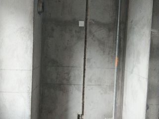 水、电管开槽施工