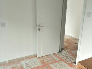 成品门及墙纸铺贴