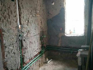 水、电管开槽施作