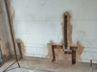 水、电管开槽施作