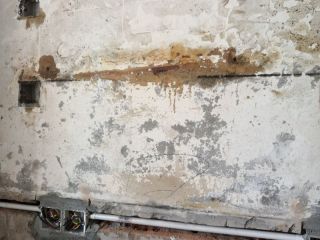 水、电管开槽施工