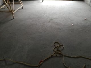 地砖铺贴及地面找平施作