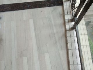 地砖铺贴及地面找平施作