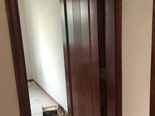 成品门及墙纸铺贴