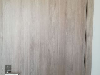 套装门、踢脚线安装