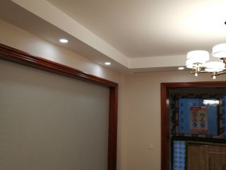 成品门及墙纸铺贴
