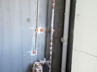 水、电管开槽施作