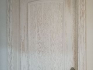 套装门、踢脚线安装