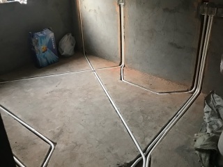 强、弱电路穿线施作