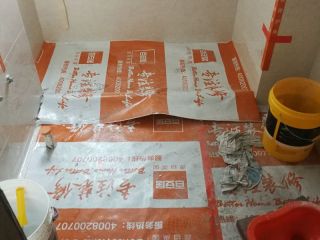 地砖铺贴及地面找平施作