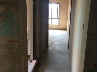 地砖铺贴及地面找平施作