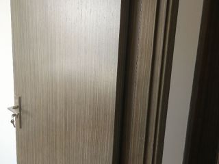 套装门、踢脚线安装